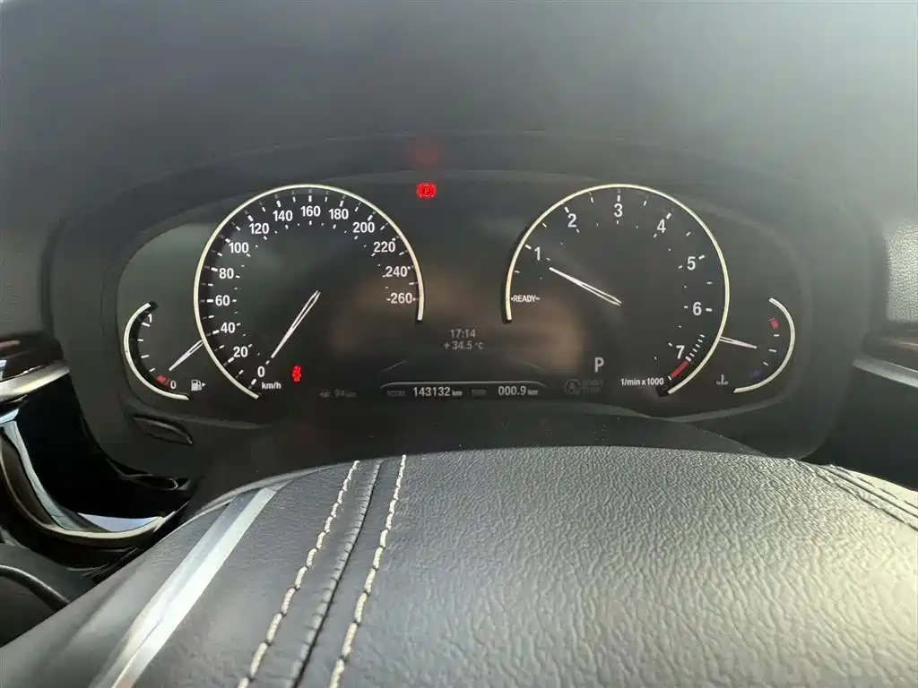 BMW 5 Series 2018 528Li Launch Special Edition фото 4