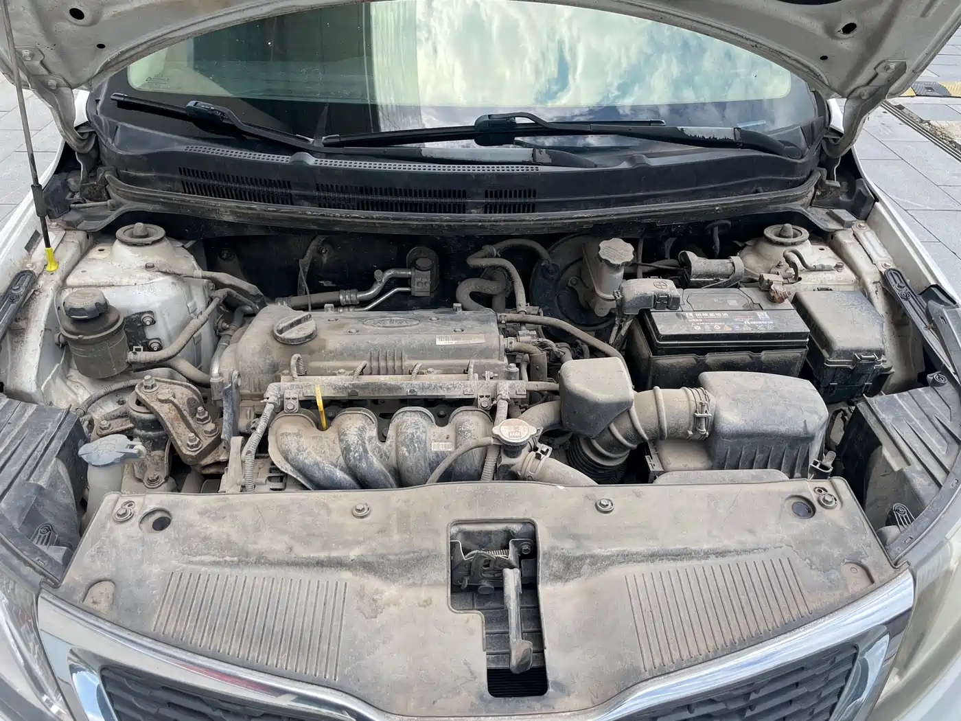 Kia K2 2012 Sedan 1.4L MT GLS Commemorative Edition фото 13