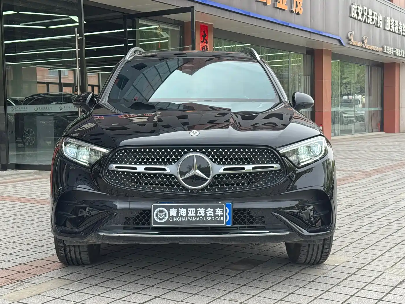 MERCEDES-BENZ GLC