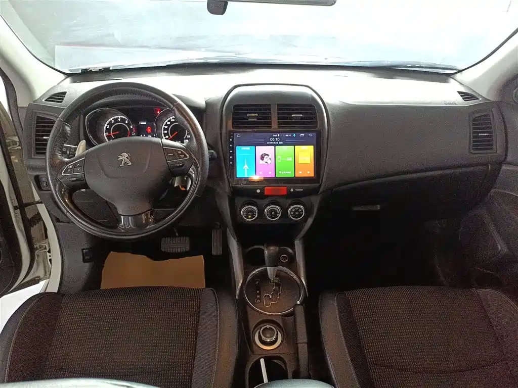 Peugeot 4008 (Import) 2013 2.0L 4WD Fashion фото 6