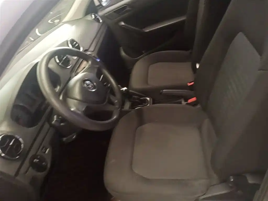 Volkswagen Jetta 2017 1.5L Automatic Fashion фото 15