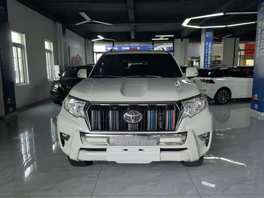 Toyota Prado 2018 3.5L Auto TX фото 3