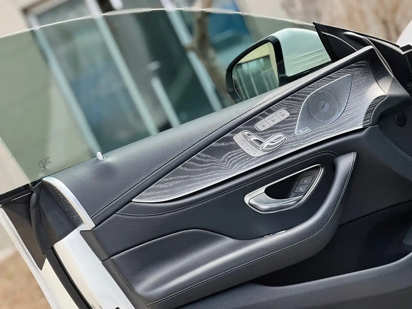 Mercedes-Benz CLS 2018 CLS 300 Luxury фото 4