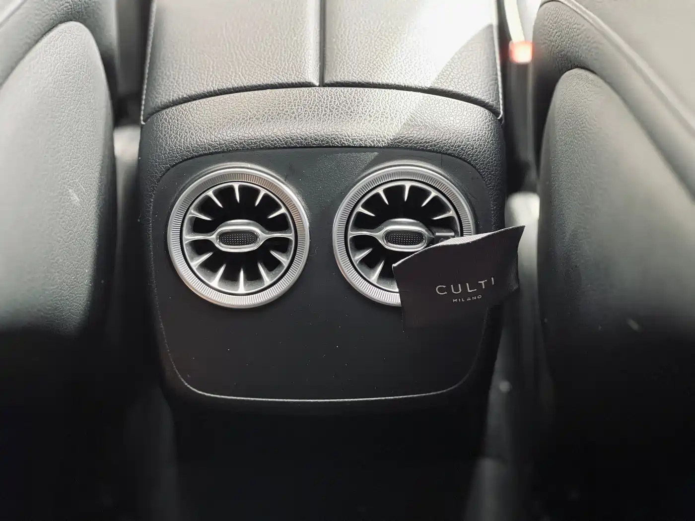 Mercedes-Benz CLS 2018 CLS 300 Luxury фото 14