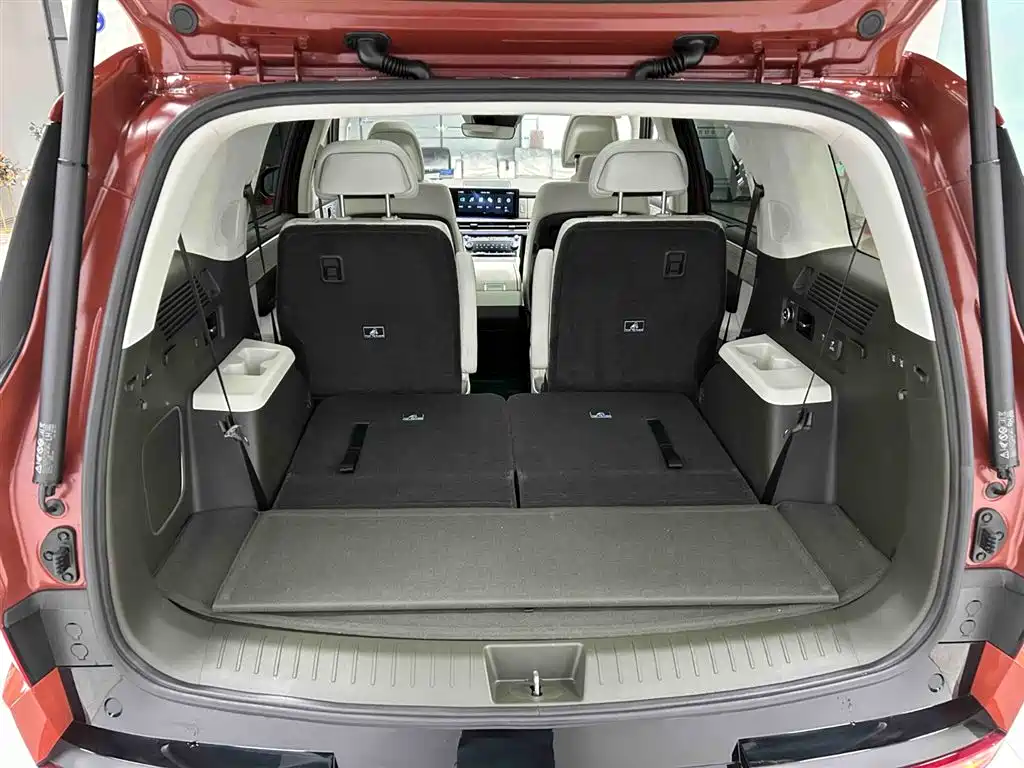 Hyundai Santa Fe 2024 2.0T Connoisseur Ultra фото 18