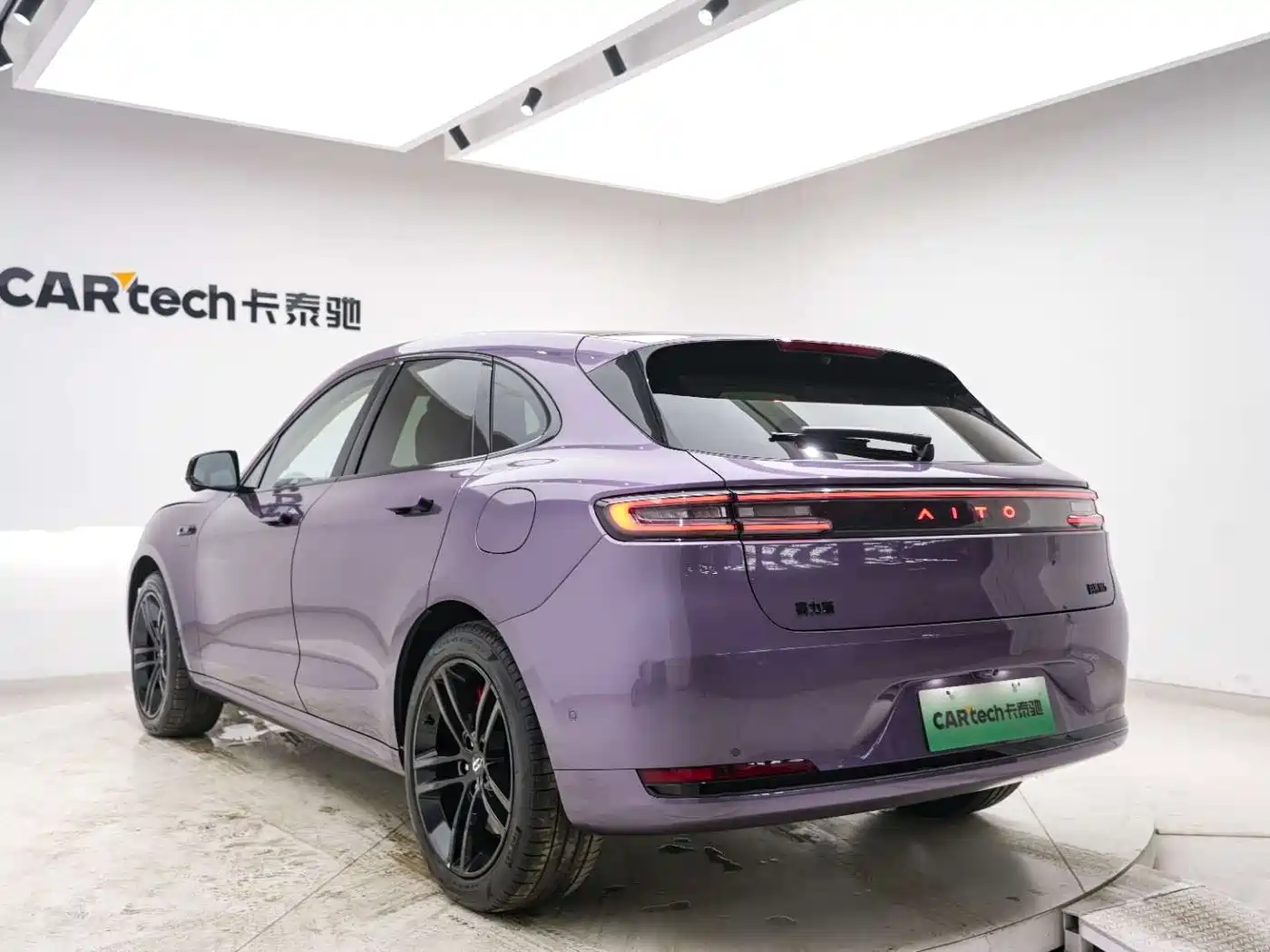 AITO Wenjie AITO M5 2025 Extended Range Ultra AWD фото 18