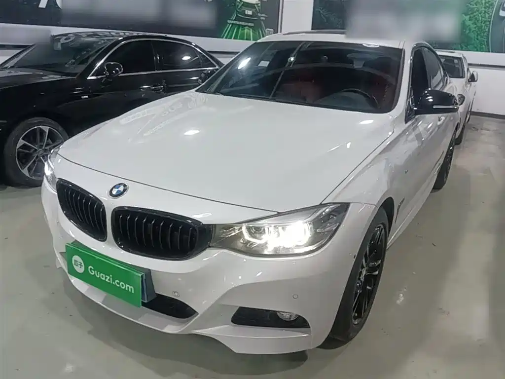 BMW 3 Series GT 2020 320i M Sport Black Night Edition