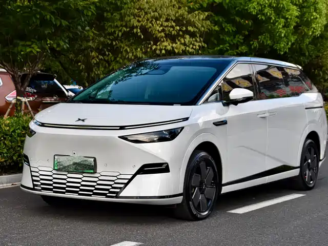 Xpeng X9 Электромобиль, 650 увеличенный запас хода, Max