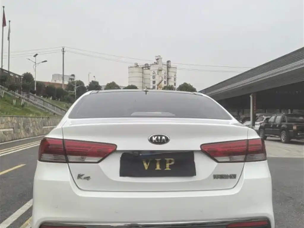 Kia K4 2015 1.8L Automatic DLX Special фото 8
