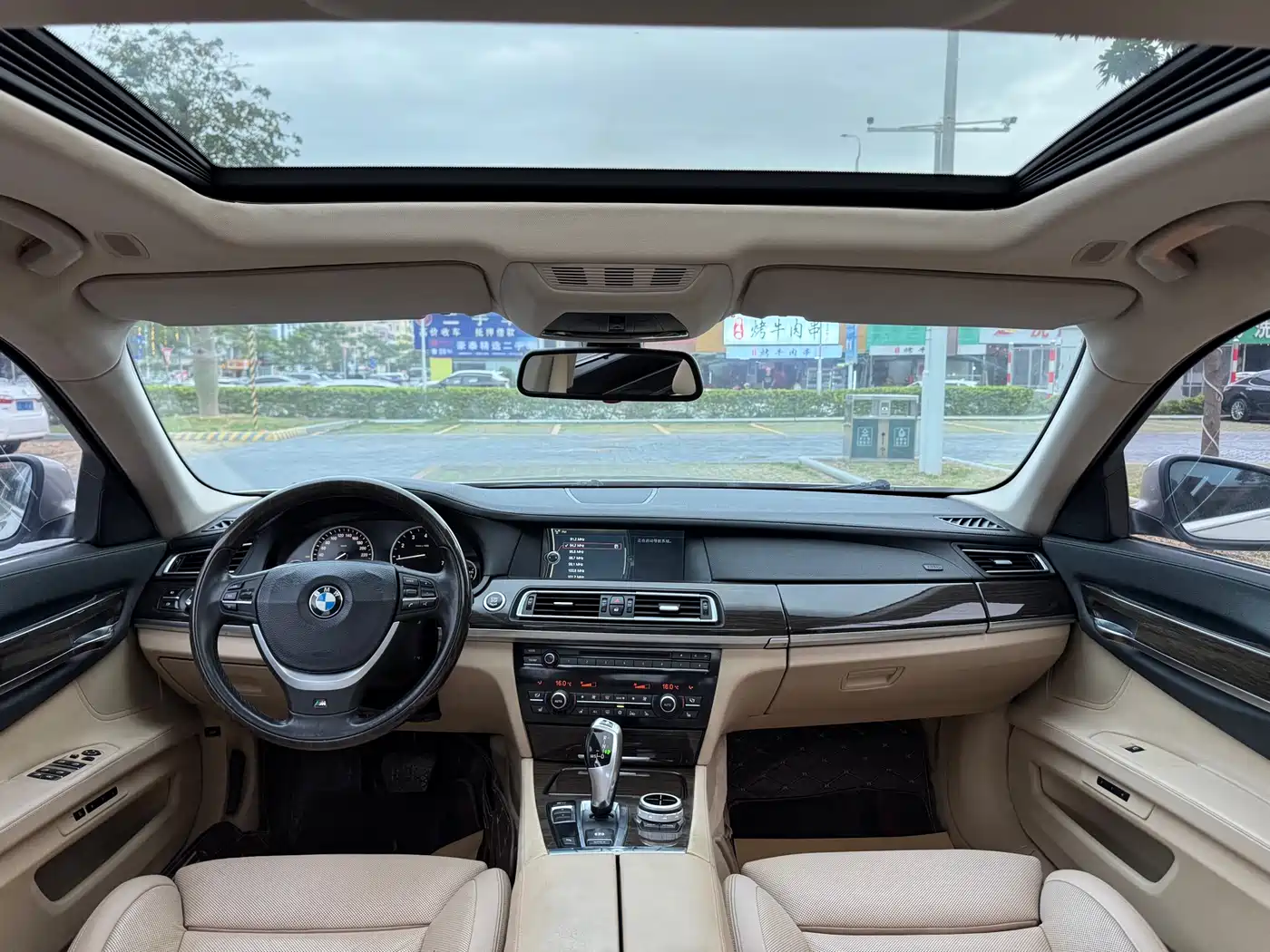 BMW 7 Series 2011 730Li Elegance фото 16