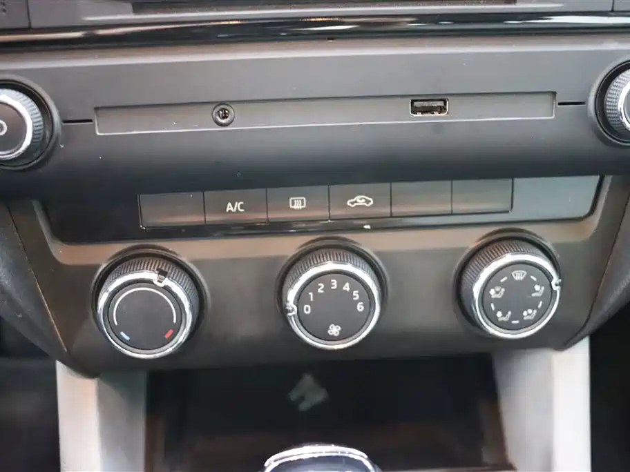 Škoda Octavia 2015 1.6L Automatic逸俊版 фото 18