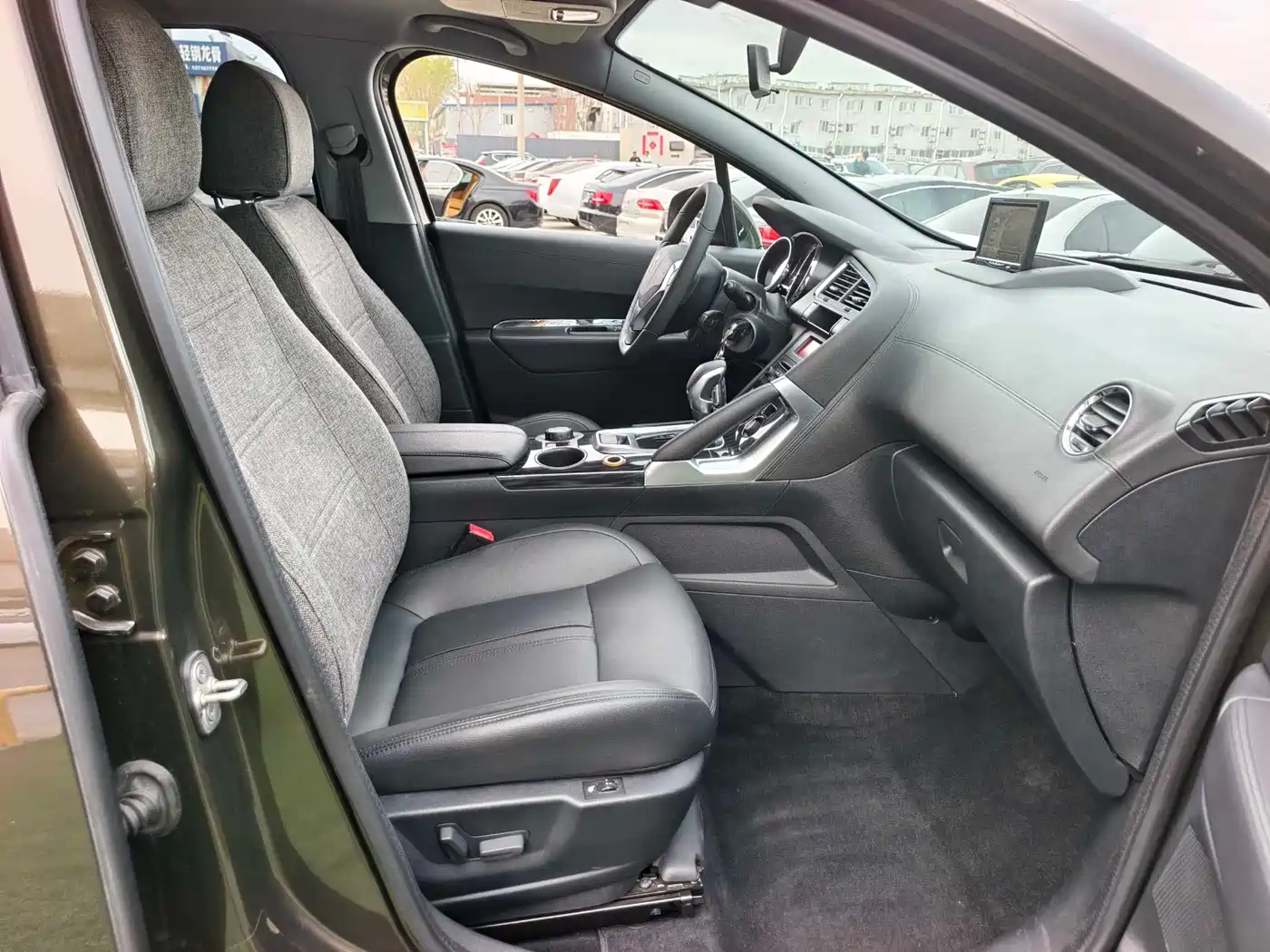 Peugeot 3008 2015 1.6THP Automatic Trend Edition фото 16