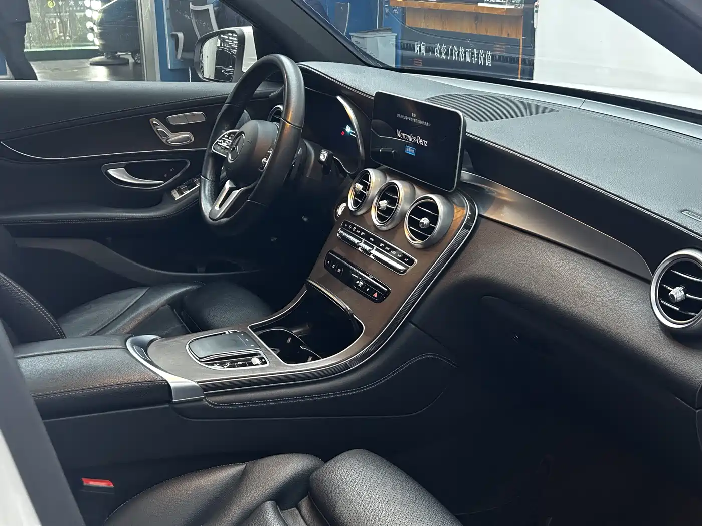 Mercedes-Benz GLC 2020 GLC 260 L 4MATIC Luxury фото 9