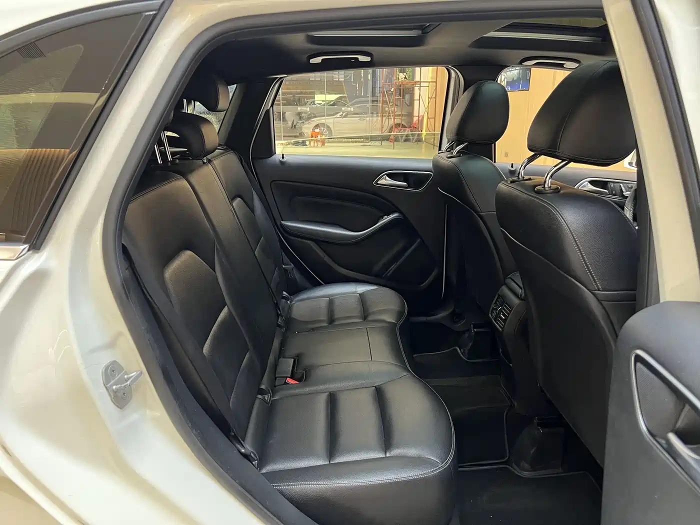 Mercedes-Benz B-Class 2015 B 200 Style фото 9
