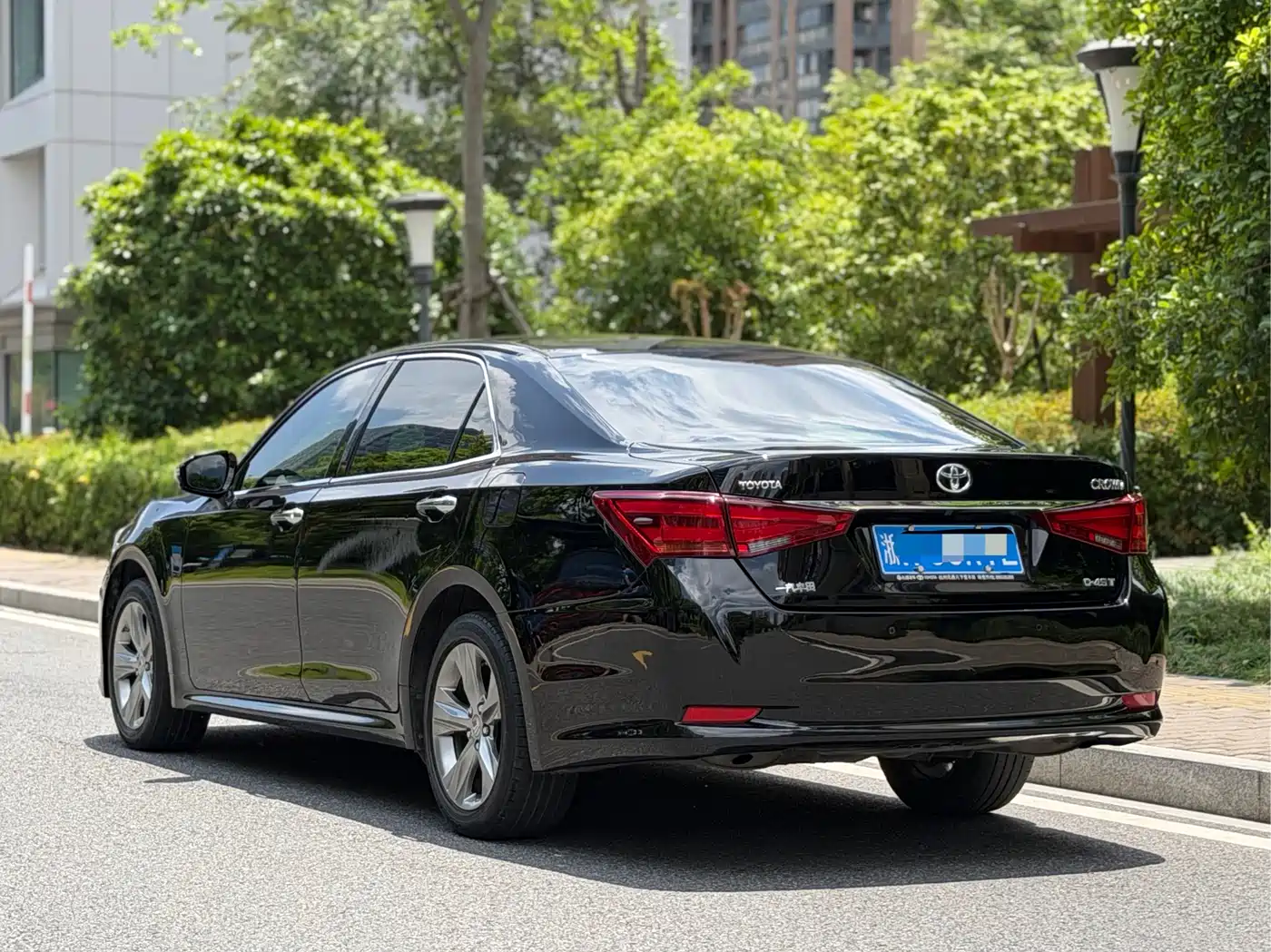 Toyota Crown 2015 2.0T Fashion фото 4