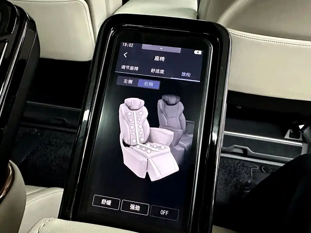 Lexus LM 2024 2023 500h 6-Seater Prestige Edition