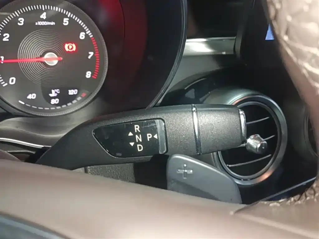 Mercedes-Benz GLC 2016 GLC 200 4MATIC фото 14