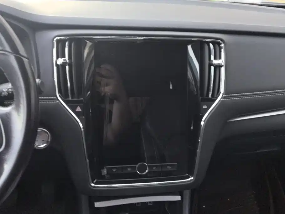 Roewe i6 New Energy 2018 2017 45T Hybrid Connected Smart Enjoyment Edition