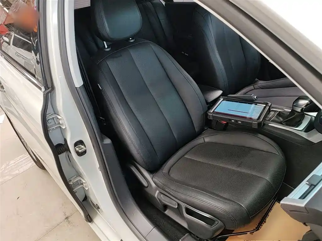 Peugeot 308S 2017 2015 1.2T Auto Dynamic Edition