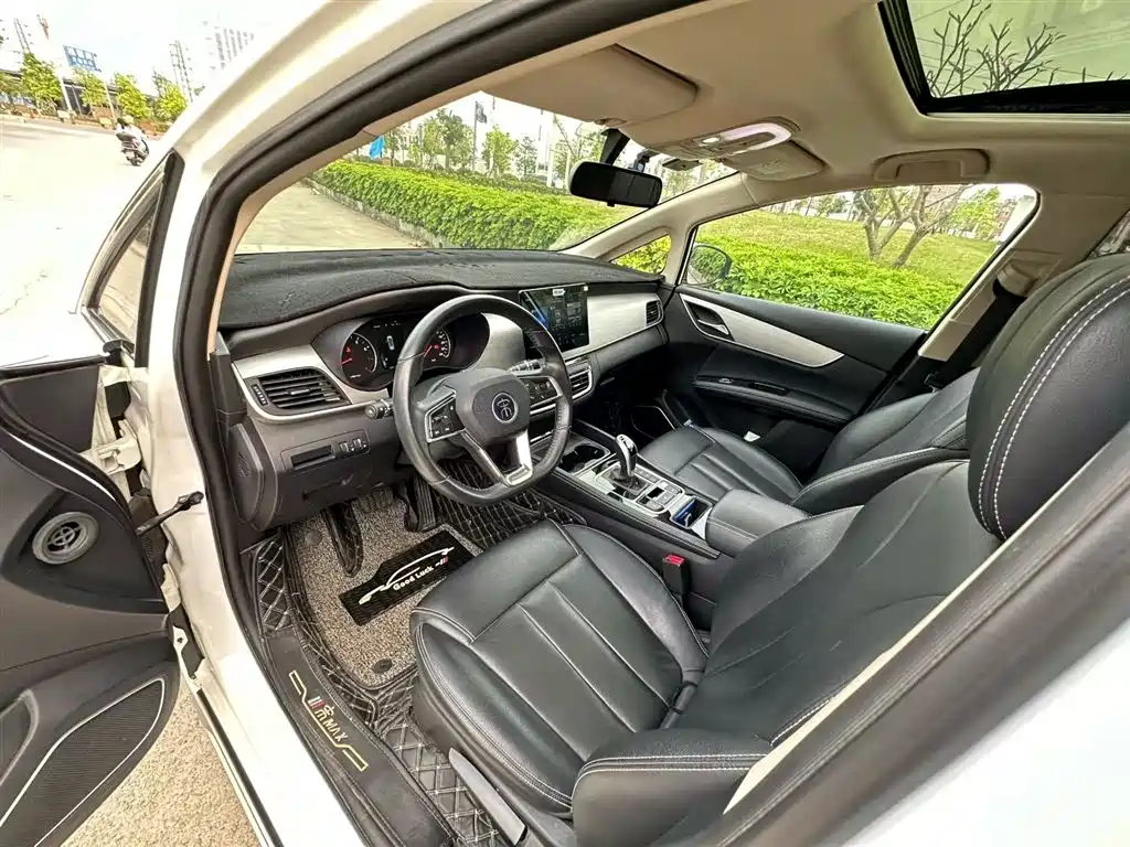 BYD Song MAX 2021 Upgrade 1.5T Automatic Luxury Edition 6-Seater фото 9