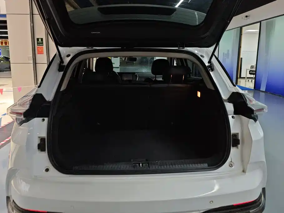 Nezha Auto Neta U 2023 2022 Facelift Pro 400 Smooth Ride Online-hailing Edition (LFP)