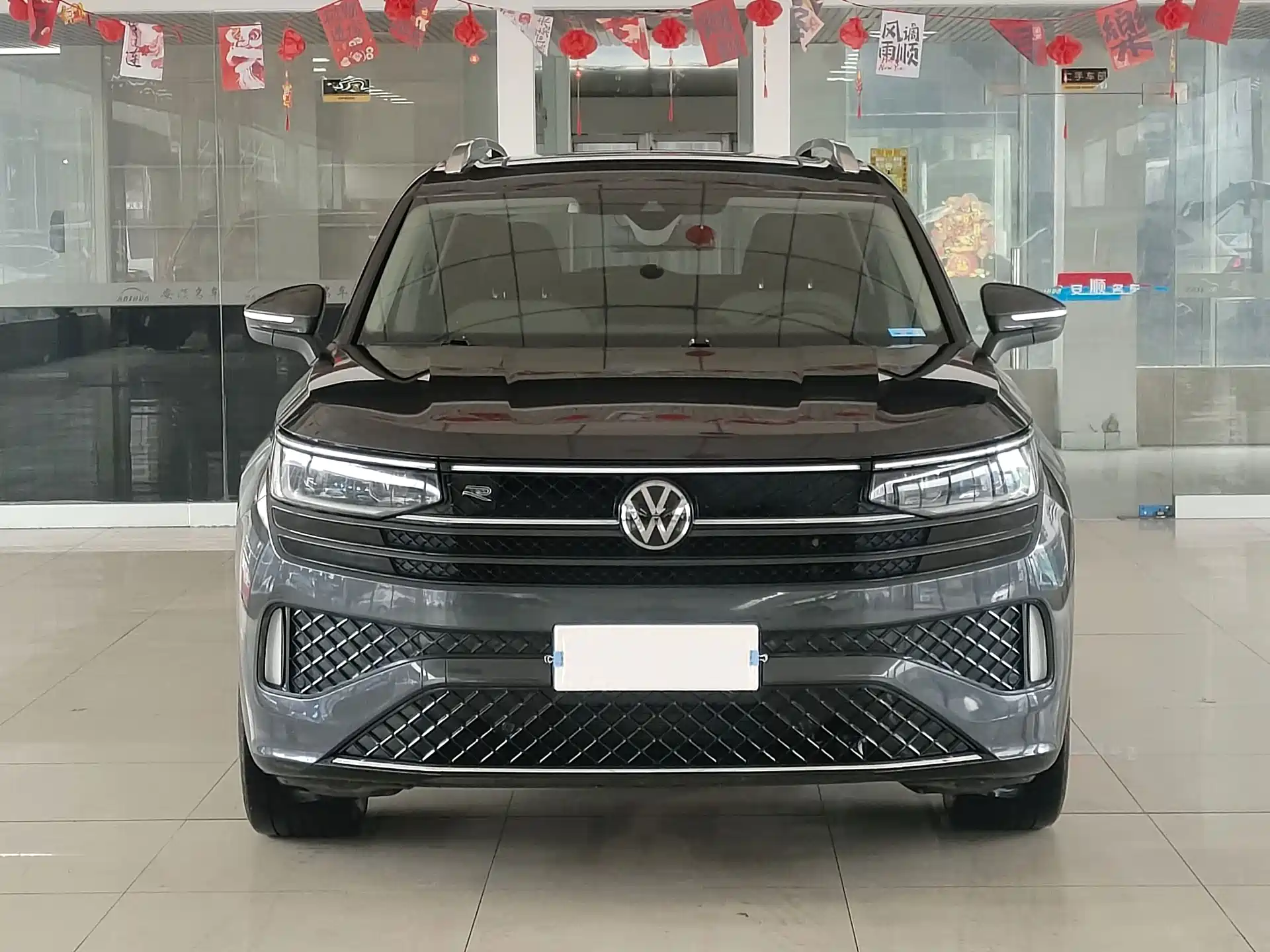 صورة 2 - Volkswagen Talagon