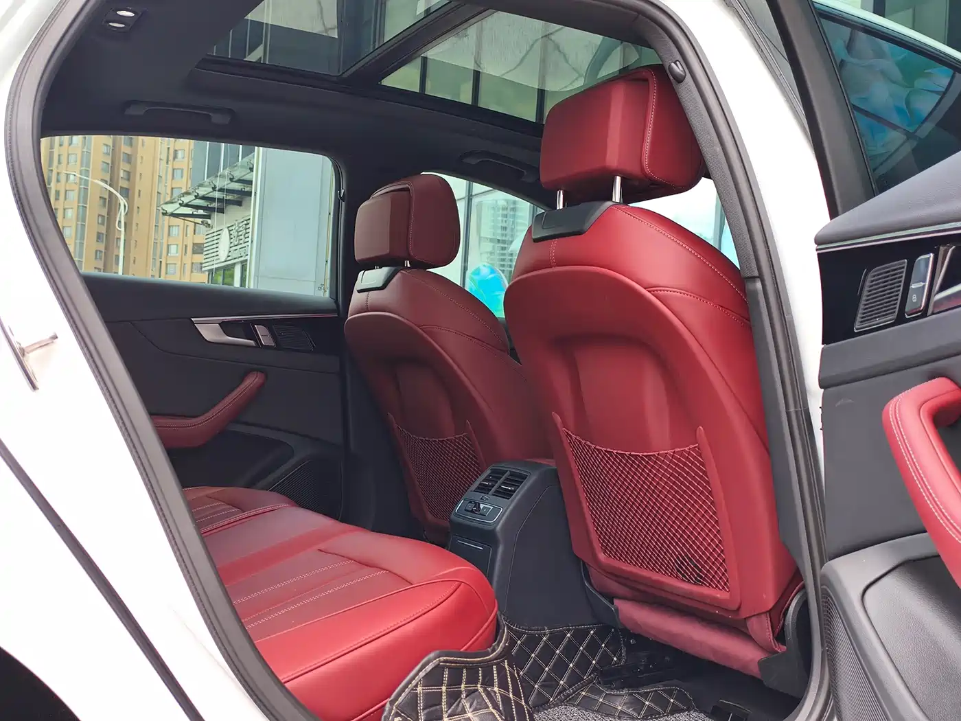 Audi A4L 2025 2024 40 TFSI Luxury Dynamic (Starry Night Edition)