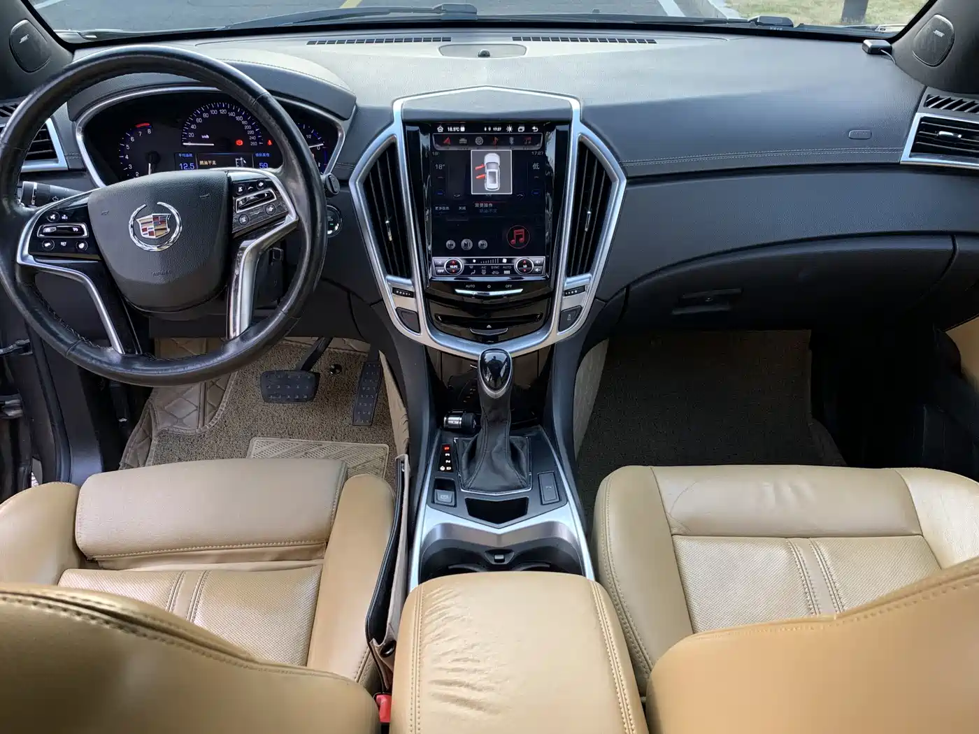 Cadillac SRX 2015 3.0L Elite фото 21