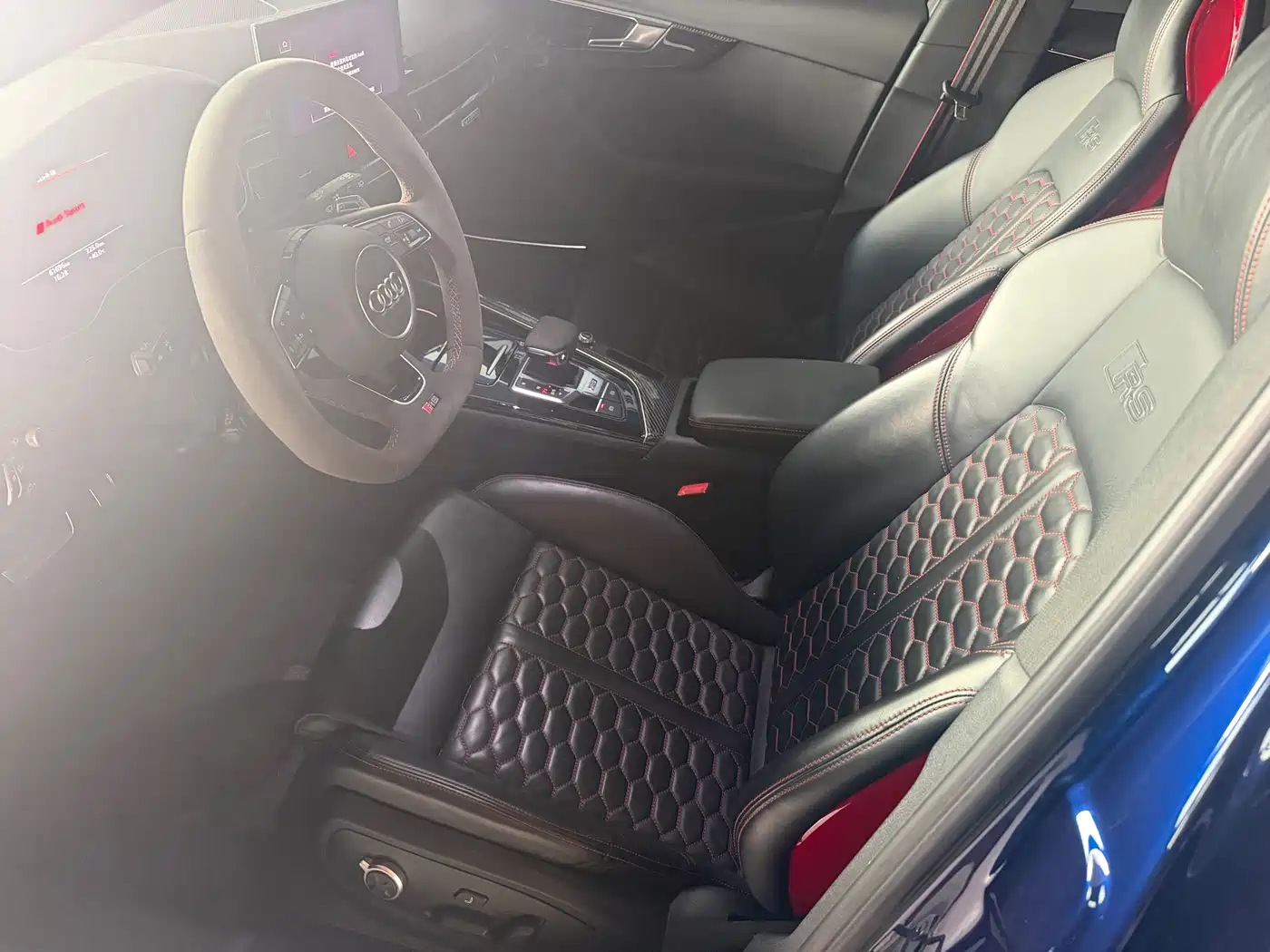Audi RS 4 2021 2021 RS4 Avant Obsidian Edition