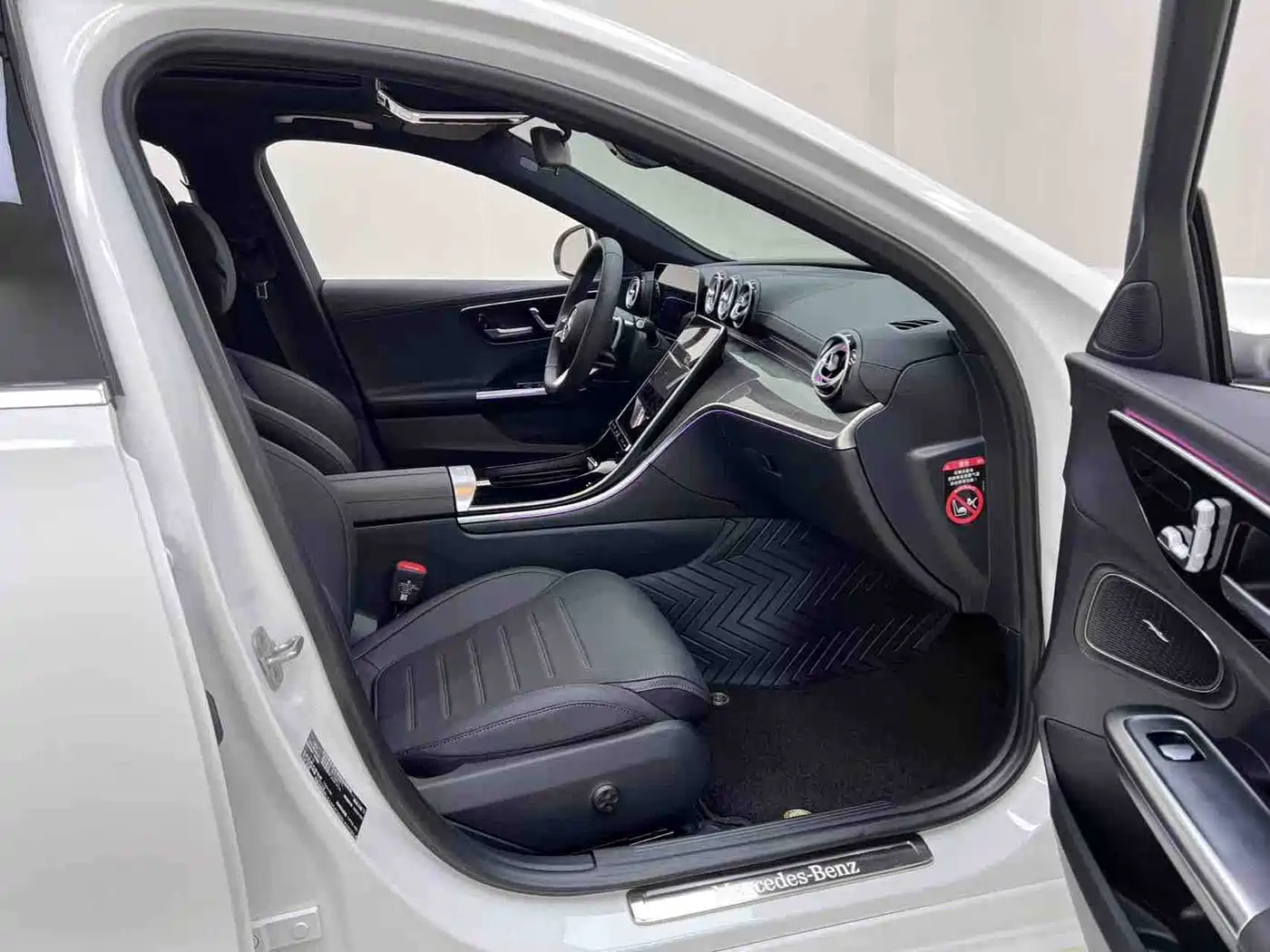 Mercedes-Benz C-Class 2024 Facelift C 260 L Sport фото 24