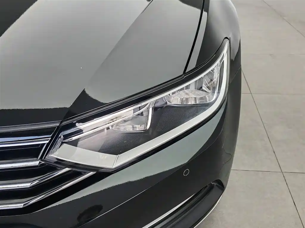 Volkswagen Magotan 2018 280TSI DSG Comfort фото 7