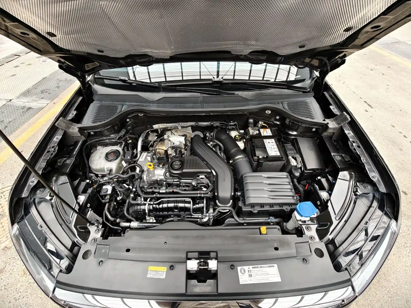 Volkswagen Tharu 2023 300TSI 2WD Full Moon Edition фото 27