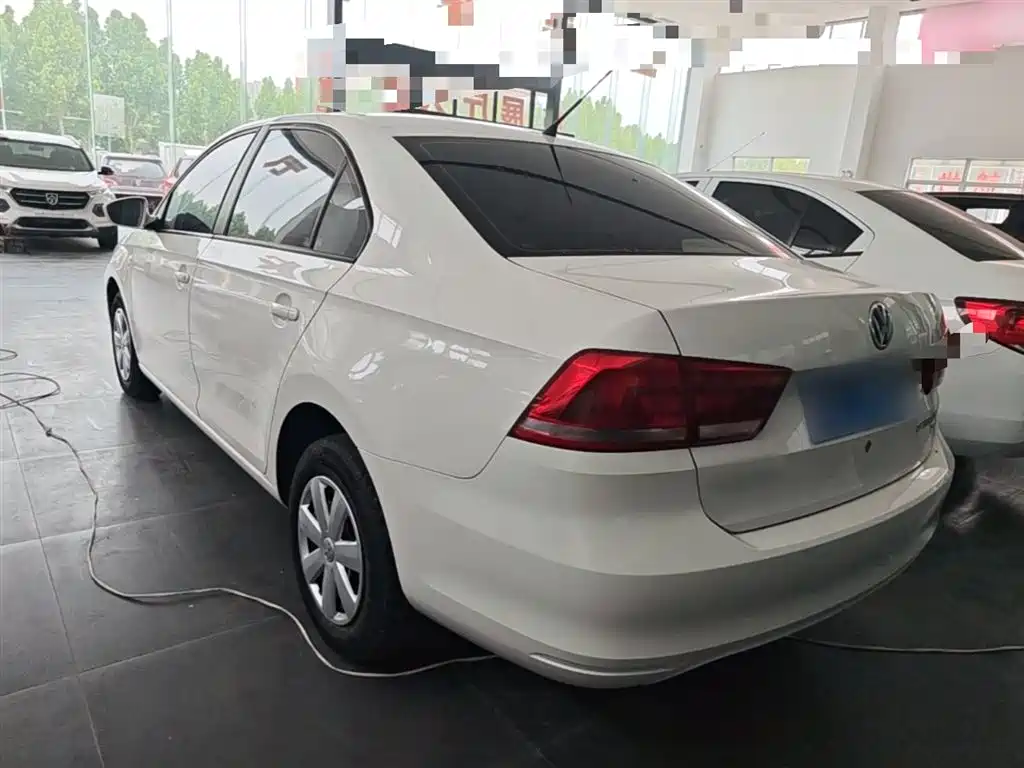 Volkswagen Santana 2015 1.6L Manual Trend Edition фото 5