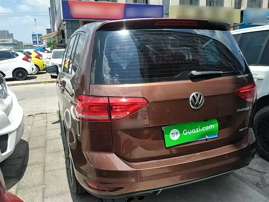 Volkswagen Touran 2016 Touran L 280TSI DSG Trendline фото 5