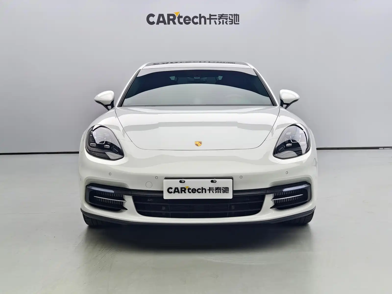 صورة 14 - Porsche Panamera New Energy