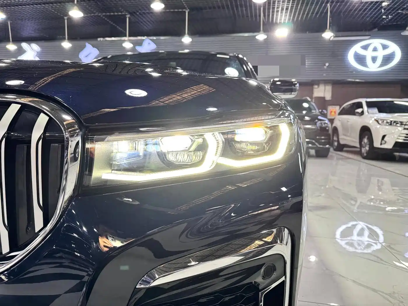 BMW 7 Series 2021 Model 730Li M Sport Package фото 4