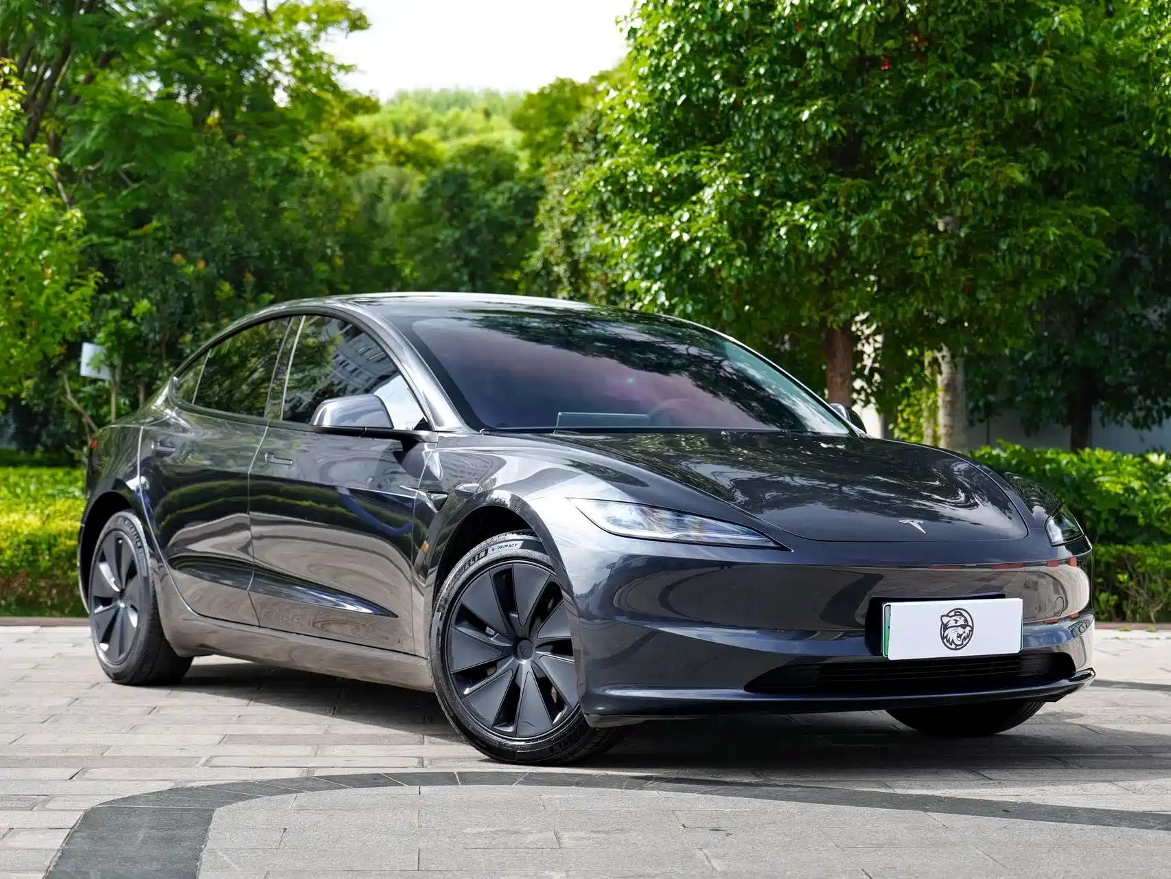 Фото 3 - Tesla Model 3