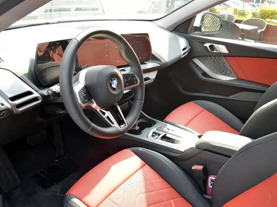BMW 2 Series 2025 225L M Sport Package фото 6