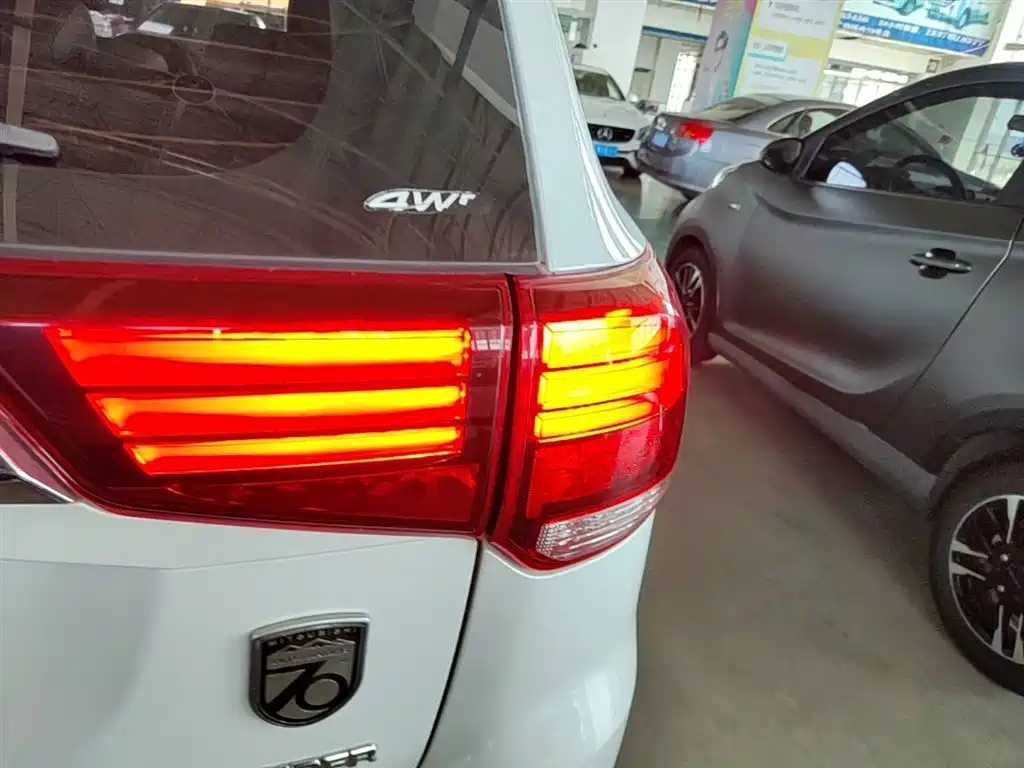 Mitsubishi Outlander 2016 2.4L 4WD Elite Edition 5-seater фото 8
