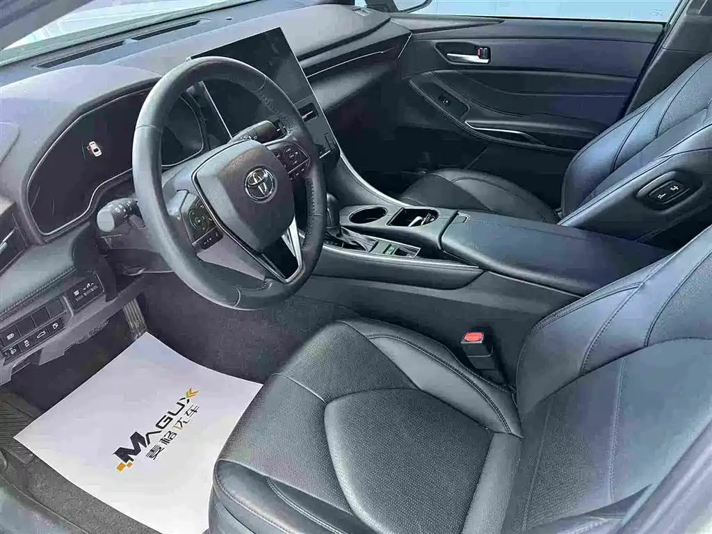 Toyota Avalon 2023 2.0L Luxury Edition фото 10