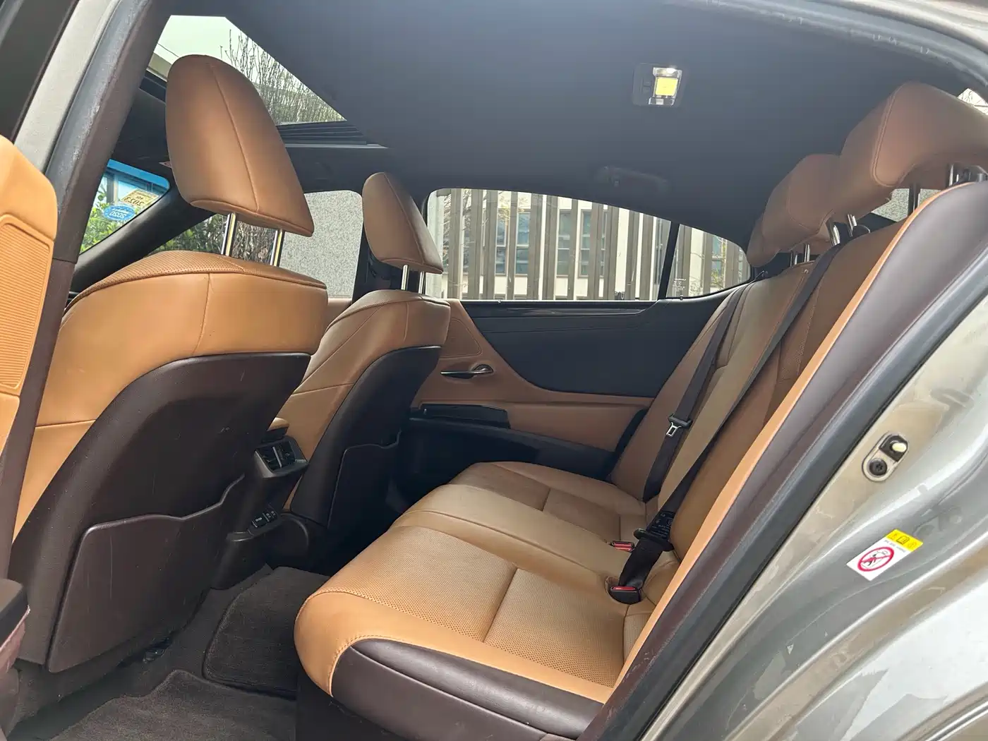 Lexus ES 2018 300h Excellence Edition China V фото 11