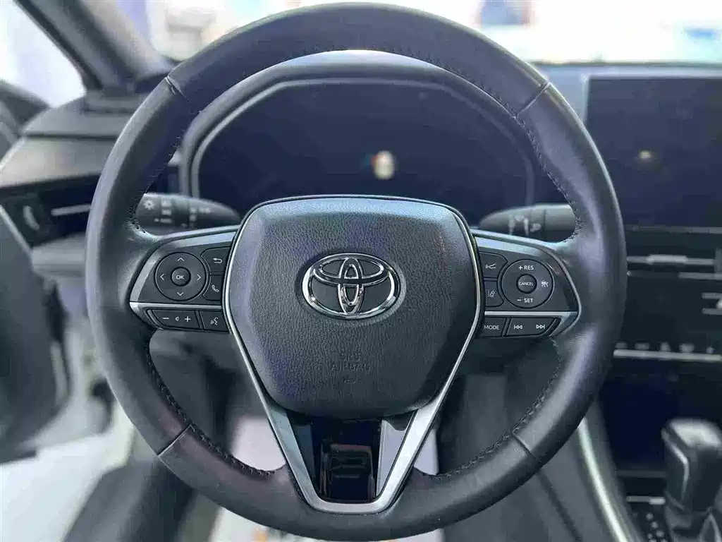 Toyota Avalon 2023 2.0L Luxury Edition фото 15