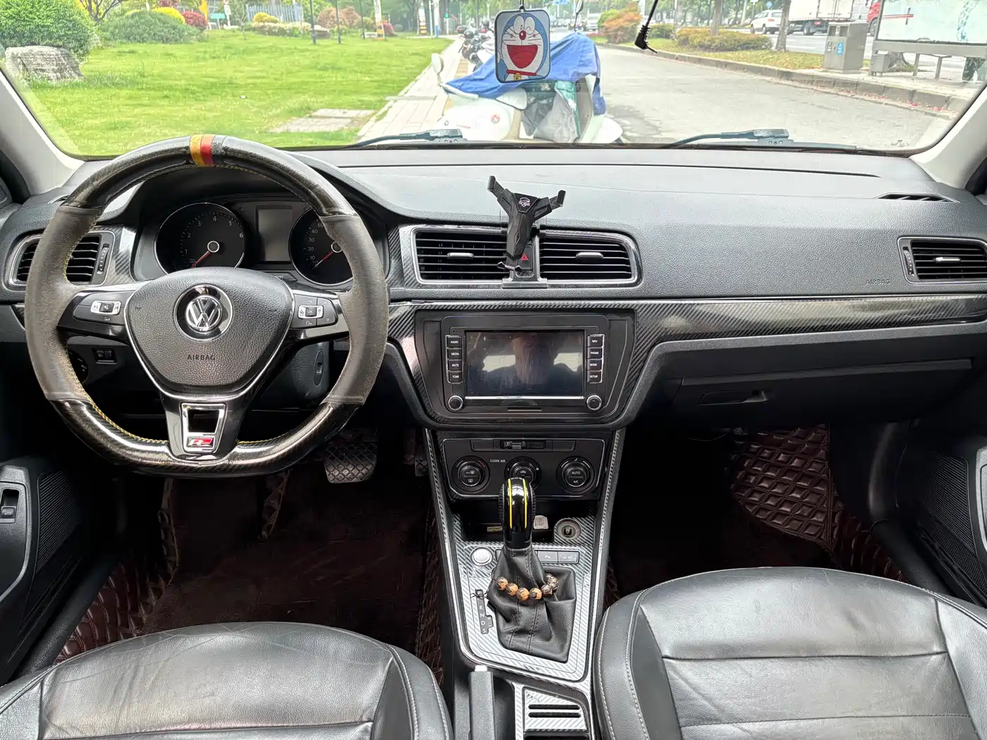Volkswagen Lavida 2017 230TSI DSG Comfort Edition фото 6