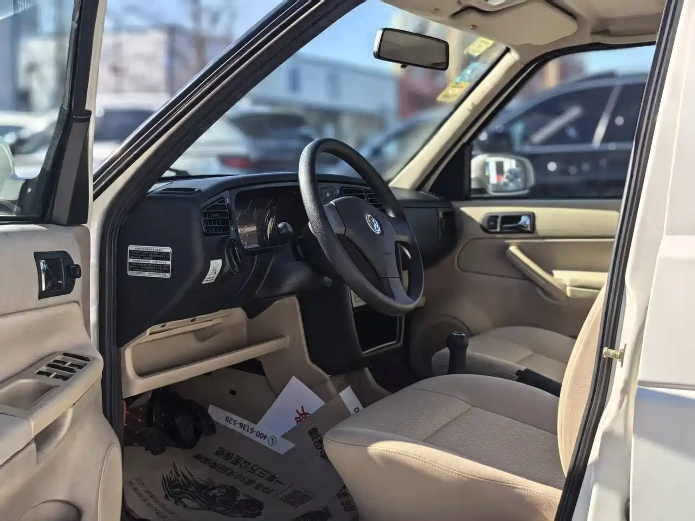 Volkswagen Jetta 2012 1.6L Avant-garde фото 4