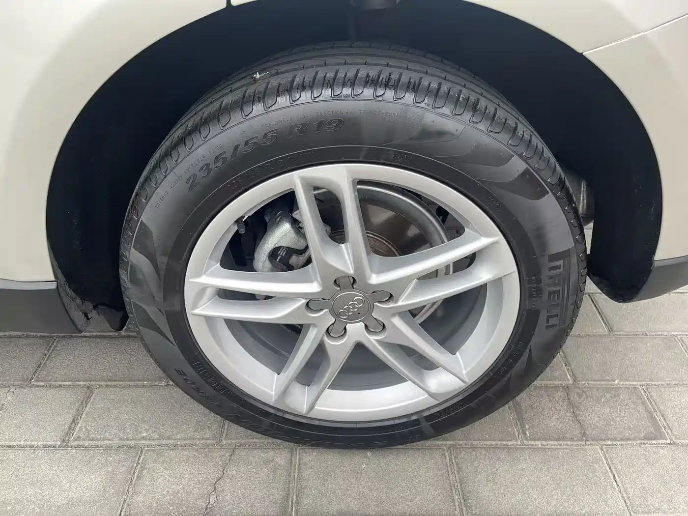Audi Q5 2016 40 TFSI Comfort Model фото 11