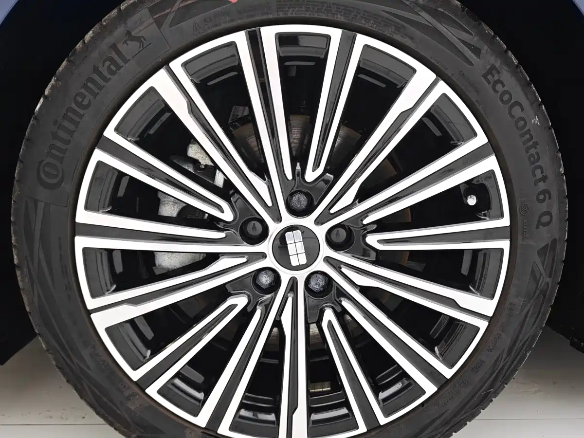 Geely Galaxy Galaxy A7 2025 EM-i фото 23