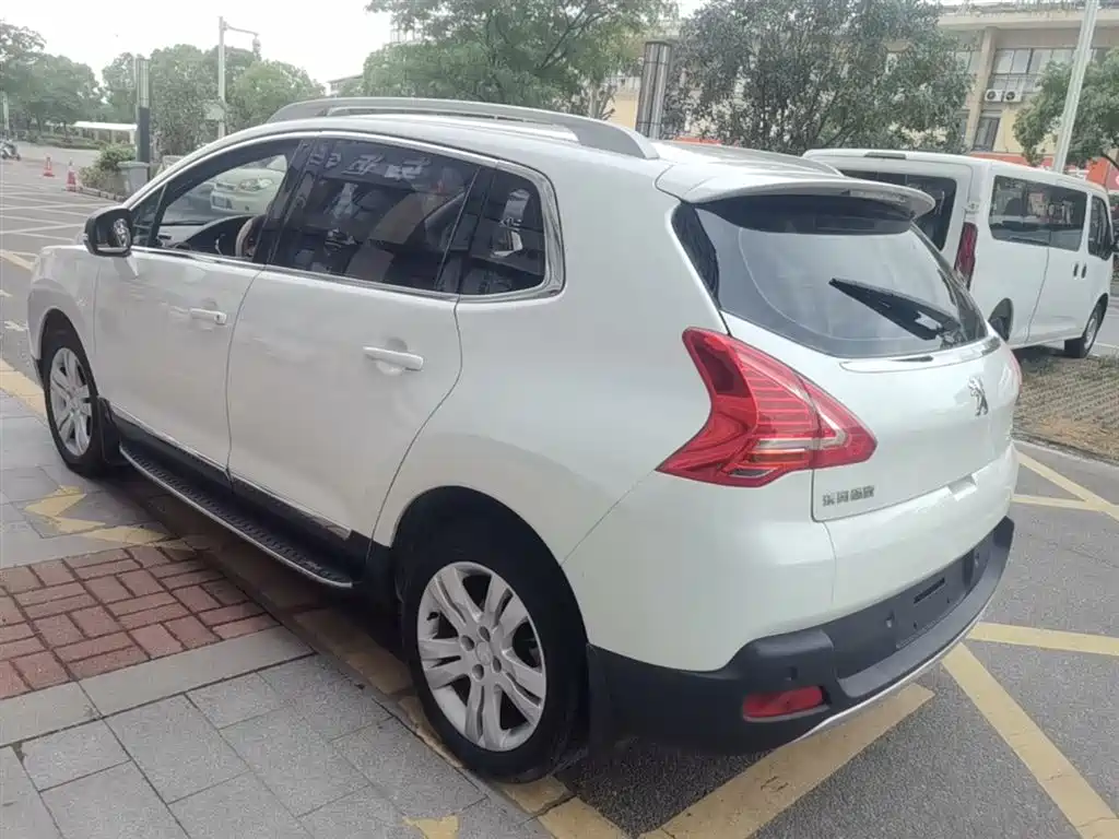 Peugeot 3008 2015 1.6THP Automatic Classic Edition фото 5