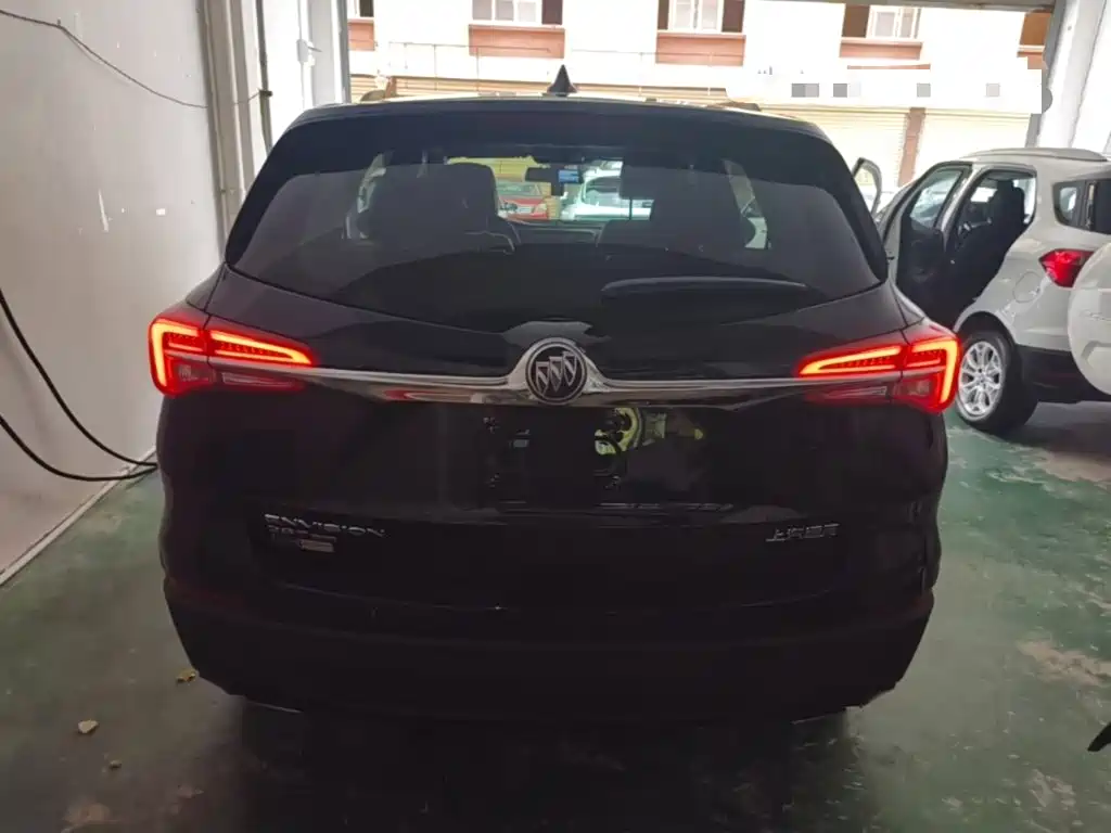 Фото 6 - Buick Envision Plus