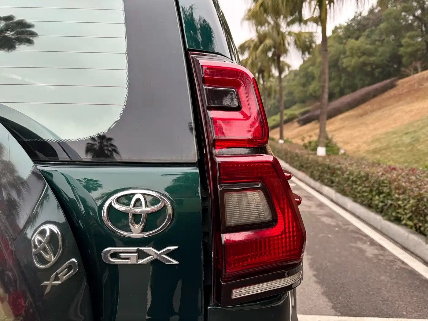 Toyota Prado 2005 Model 4.0L Automatic GX Luxury DVD Edition фото 20