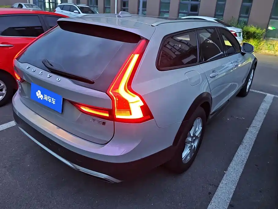 Volvo V90 2019 2019 Cross Country T5 AWD Wisdom Edition (China V)